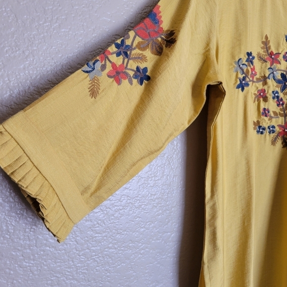NWT FRESTA Dark Yellow Embroidered Long Slit Tunic - Picture 3 of 7